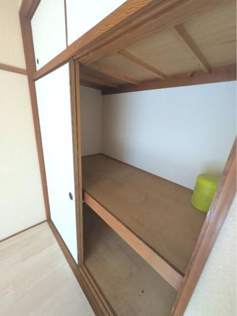 兼六コーポ滝山の収納