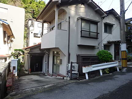 南区丹那町の周辺