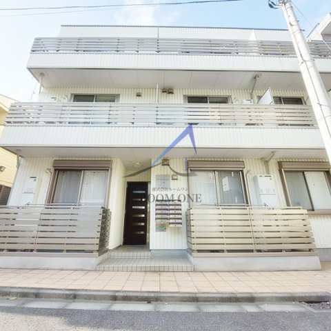 ケイ･アパルトメント 三宿のエントランス|エントランスです。