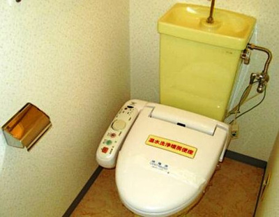 【トイレ】 | ビラ小松 | 清潔感のあるきれいなトイレです
