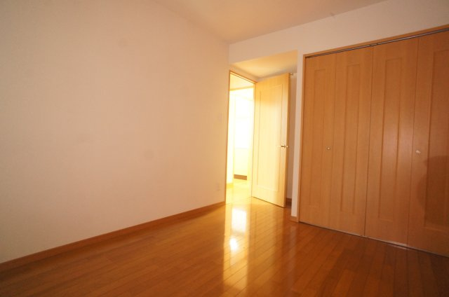 グランコート蘇我の洋室|102号室の写真です