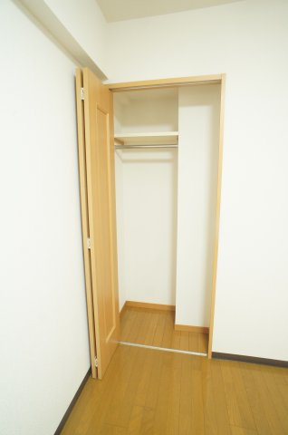 グランコート蘇我の玄関|102号室の写真です