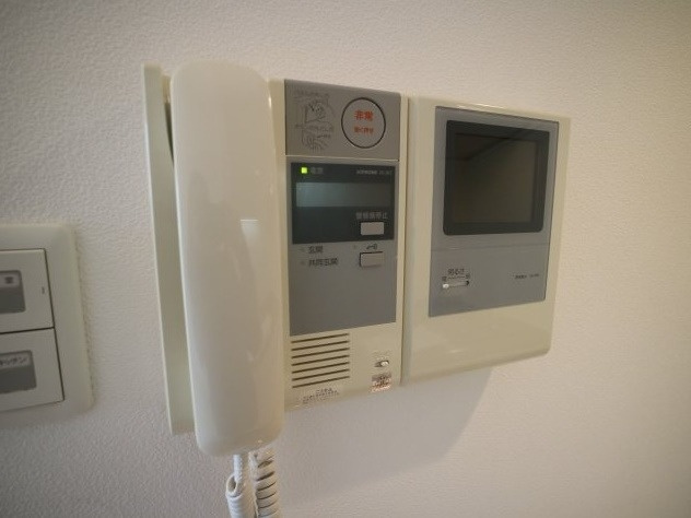プラウドフラット新宿河田町のセキュリティ|モニター付きインターホン