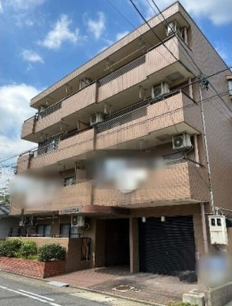 セレニデ名城(1階店舗)