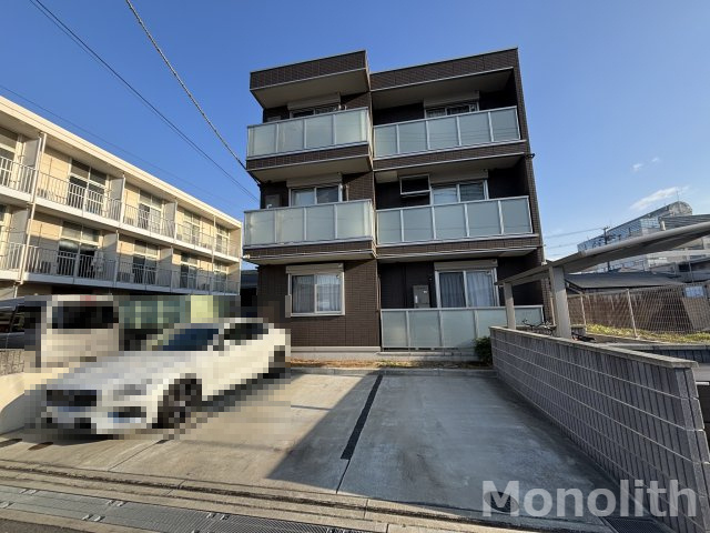 メゾン旭/駅前の駐車場