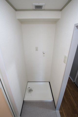 【洗面所】 | ボッセルコート深井 | 室内洗濯機置場