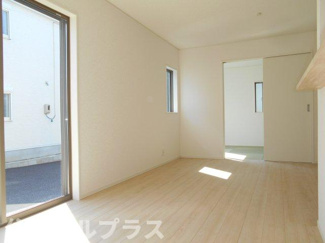 【居間・リビング】 | 郡山市昭和1丁目新築一戸建て5棟 | ゆったりとした居間です