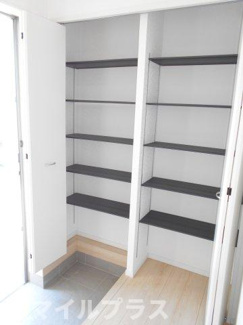 【玄関】 | 郡山市昭和1丁目新築一戸建て5棟 | きれいな玄関です