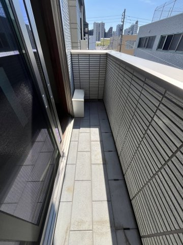 【バルコニー】