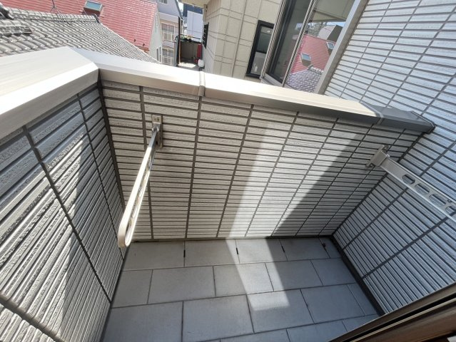 【バルコニー】