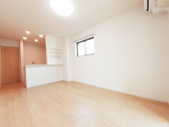 ランブラスＡの居間・リビング