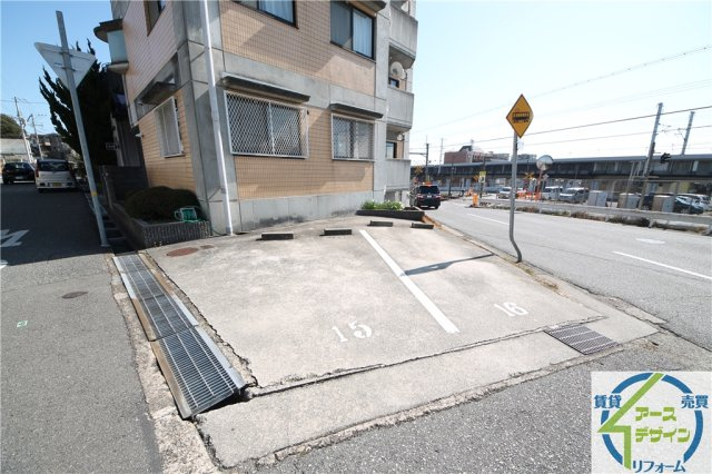 モンテヴィラの駐車場