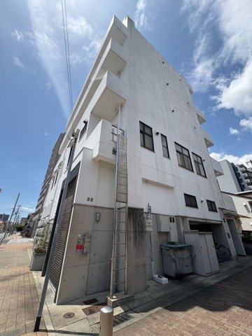 Badge新長田の外観