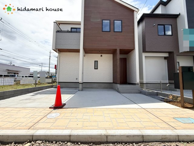 上尾市本町5丁目　新築戸建　ブルーミング04の駐車場