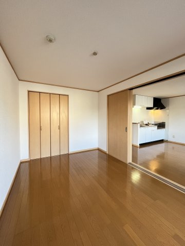 フジパレス皆生の洋室