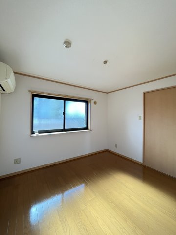フジパレス皆生の洋室