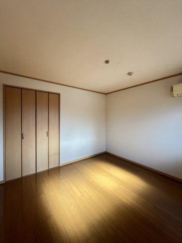 フジパレス皆生の洋室