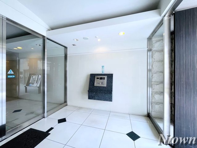 【エントランス】 | Gramercy Sakae | 毎日通るエントランスはこのようになっています