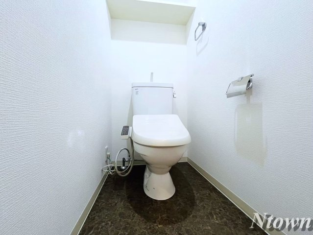 【トイレ】 | Gramercy Sakae | 落ち着いた色調のトイレです