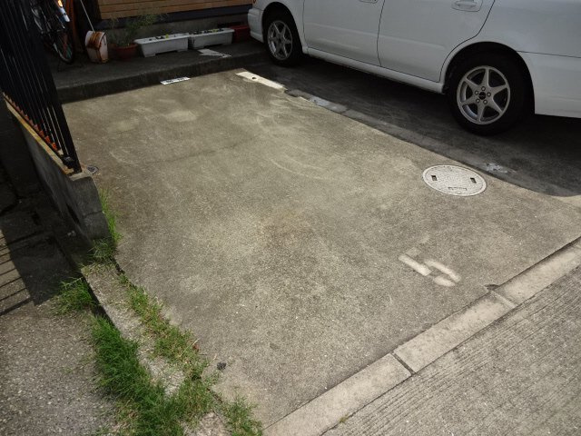 グランシャリオの駐車場