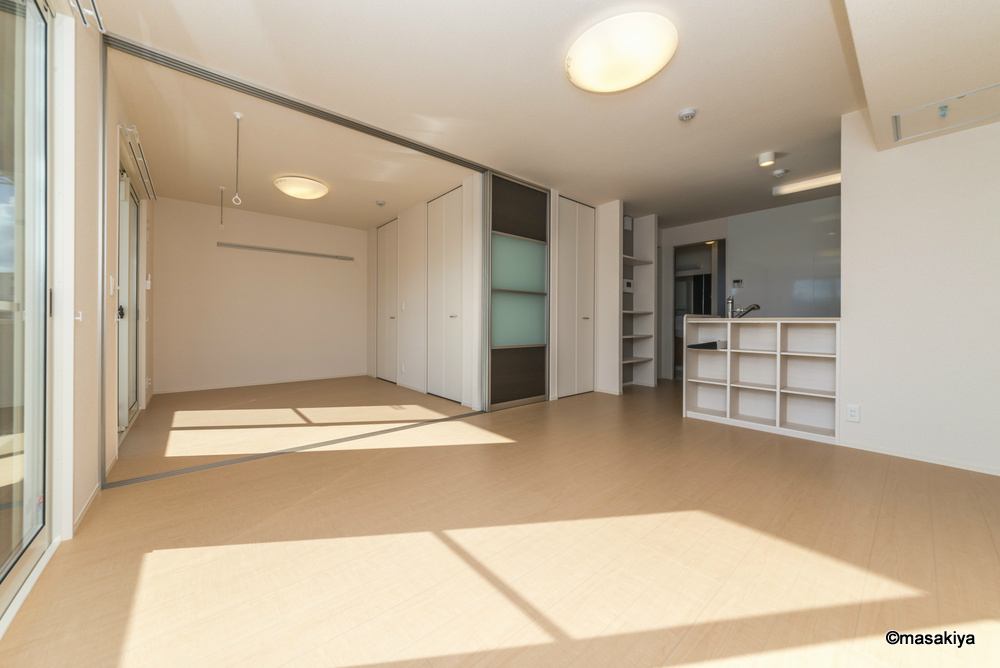 バン・ド・ソレイユの居間・リビング|リビング