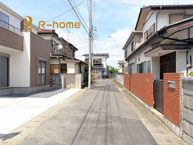 水戸市曙町　新築戸建て　A号棟の前面道路含む現地写真|堂々！建物完成♪実際のお部屋をご見学可能です♪
ご見学が一番の資料！お気軽にお問い合わせ下さい♪