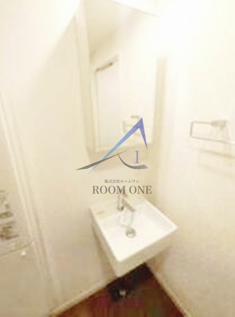 ルーデンス平和島の洗面所|独立洗面台です。