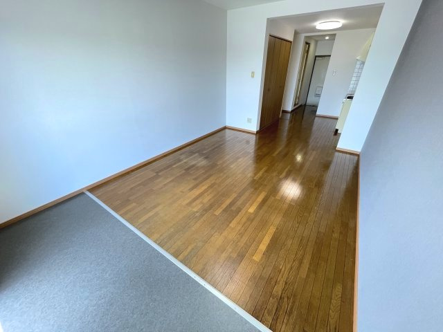 【寝室】 | 使い勝手のいい寝室です