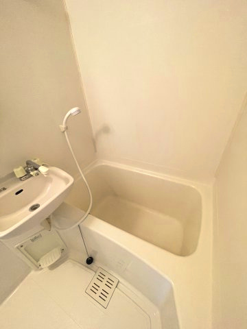 【浴室】 | ゆったり過ごせるお風呂です