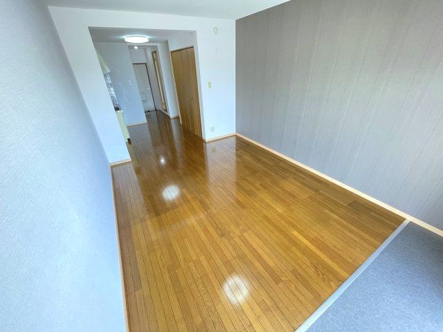 【寝室】 | 落ち着いた色調の寝室です