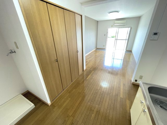 【寝室】 | 落ち着いて過ごせるお部屋なので、寝室にいかがでしょうか