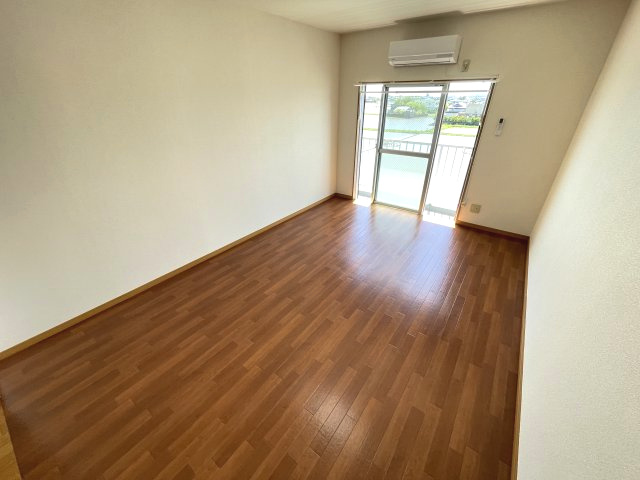 【寝室】 | ゆとりの広さです