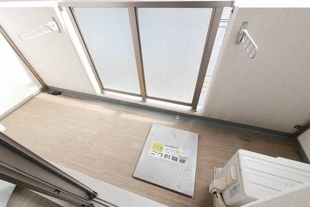 大阪市浪速区恵美須西１丁目の賃貸マンションのバルコニー