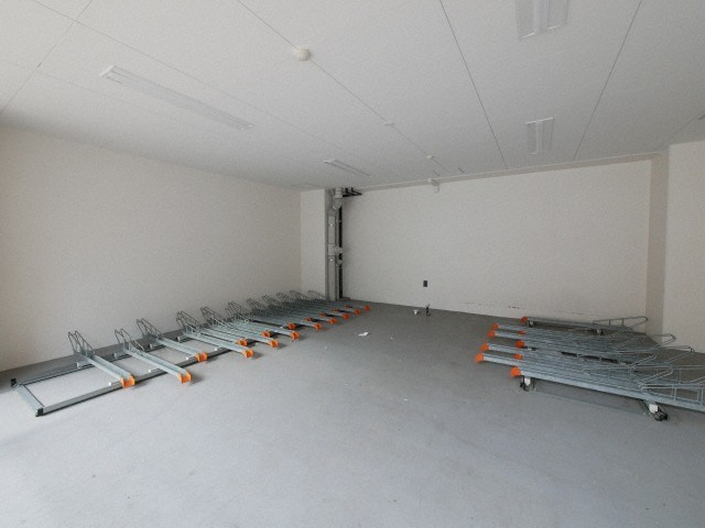 大阪市浪速区恵美須西１丁目の賃貸マンションの駐車場