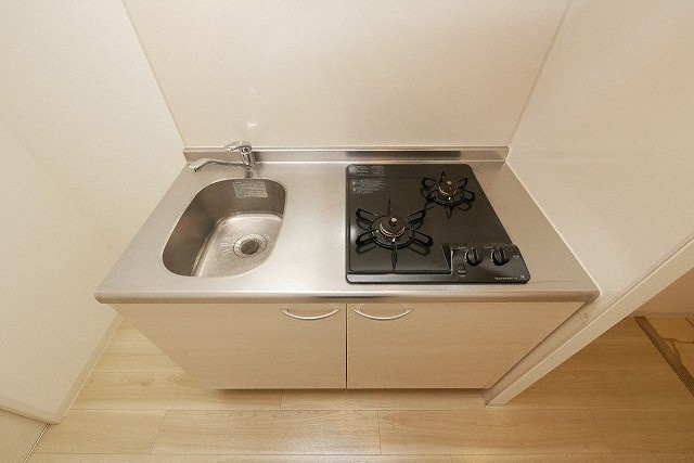 大阪市浪速区恵美須西１丁目の賃貸マンションのキッチン