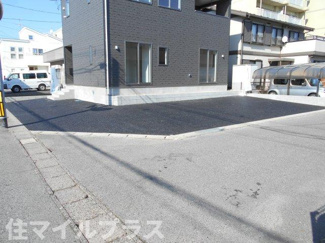 【駐車場】 | 郡山市島2丁目新築一戸建て1棟 | 車をお持ちの方に嬉しい駐車場付きの物件です