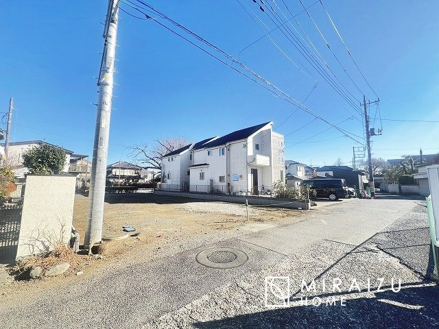 【前面道路含む現地写真】 | 贅沢な暮らしにぴったり設備が魅力♪家事導線の良い水回りで毎日綺麗家事もラクラク♪早朝、夜間問わず現地見学＆周辺環境ご案内致します♪