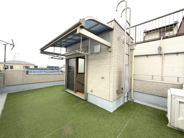 西瑞江3丁目多田貸家のバルコニー