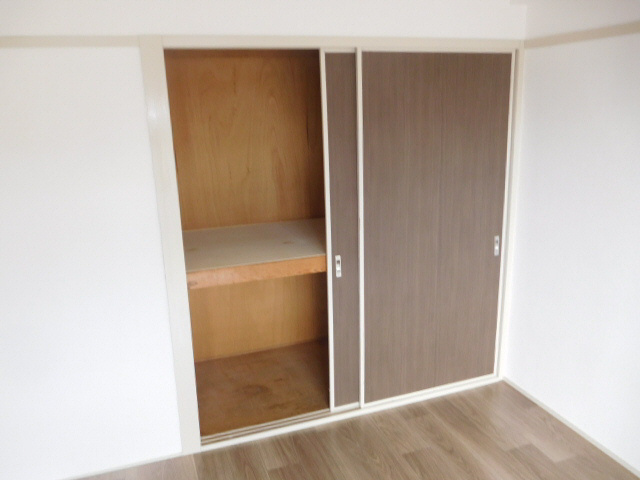 リッチウォーク佃町の収納
