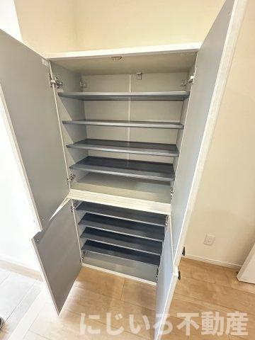 アヴニールシャンス富岡の収納
