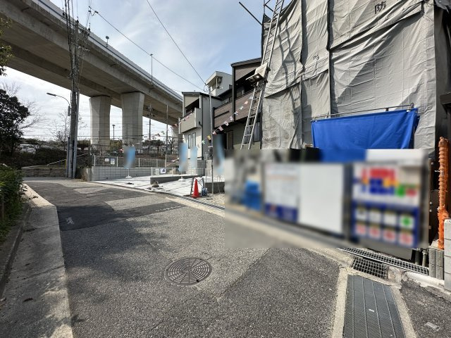 神戸市垂水区名谷町2期新築戸建１号棟の前面道路含む現地写真|2026年3月30日撮影