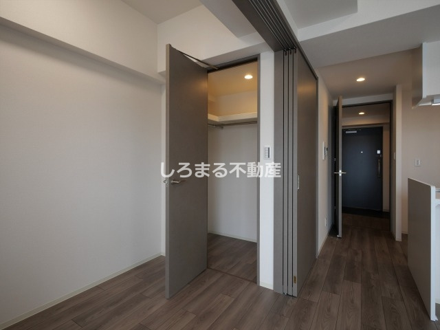 プレサンス東小橋エレディータの収納