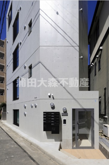 アヴニール多摩川のエントランス