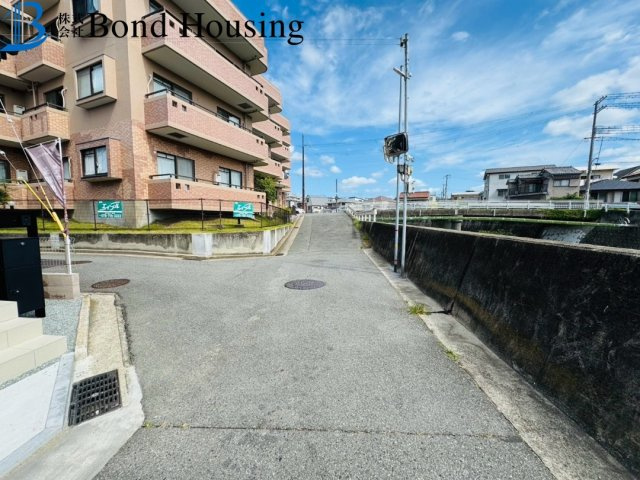 西舞子駅まで徒歩9分　角地で開放的です　西舞子5丁目　新築戸建のその他