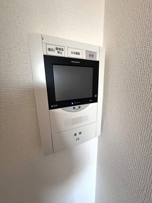 【セキュリティ】 | メインステージ巣鴨 | 訪問者の顔がわかるモニター付きインターホン完備