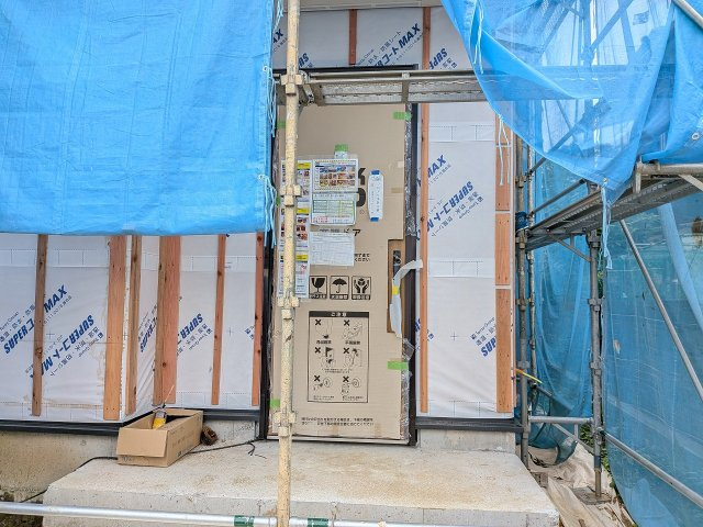 八王子市　弐分方町　新築一戸建て　５期の玄関|～玄関は安心のWロックキーを採用～
