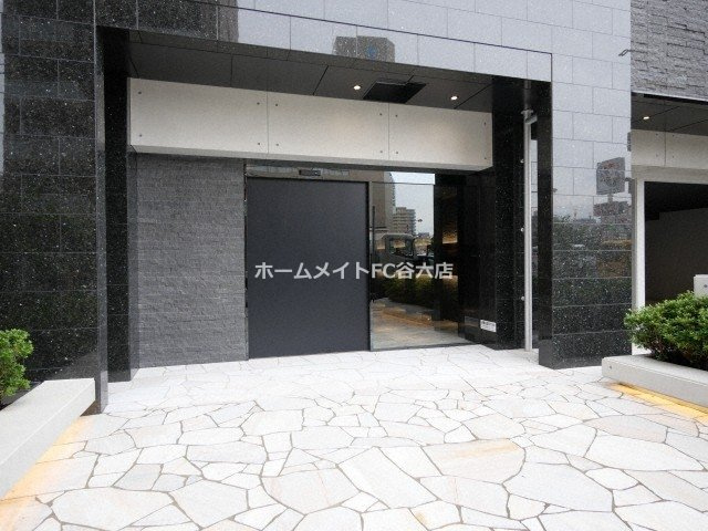 【エントランス】 | S-RESIDENCE難波大国町Deux