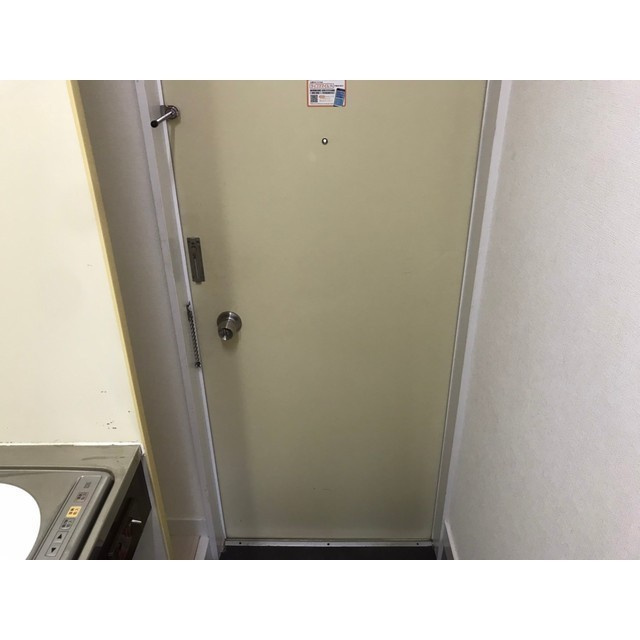 サニーサイド三田南Bの玄関