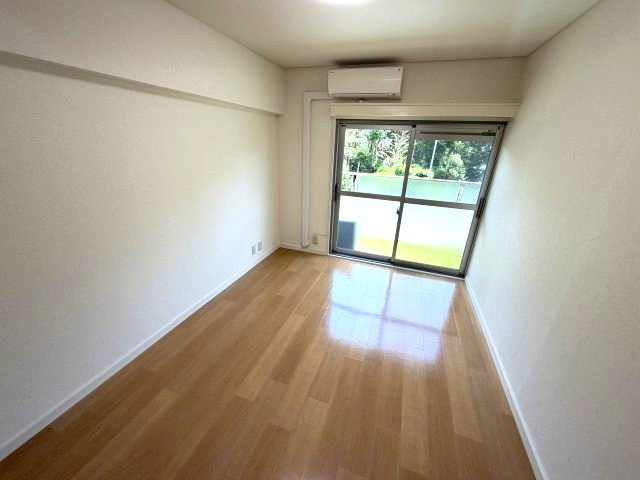 【居間・リビング】 | 岡本パークマンション