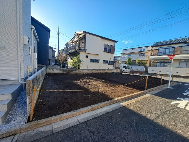 【外観】 | 練馬区西大泉2丁目　新築一戸建住宅　全1棟　(保谷店) | 公園が近く緑豊かな住宅地でのびのびとした暮らし。
